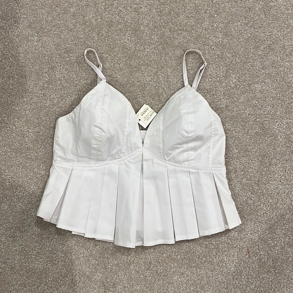 White womens crop top size small